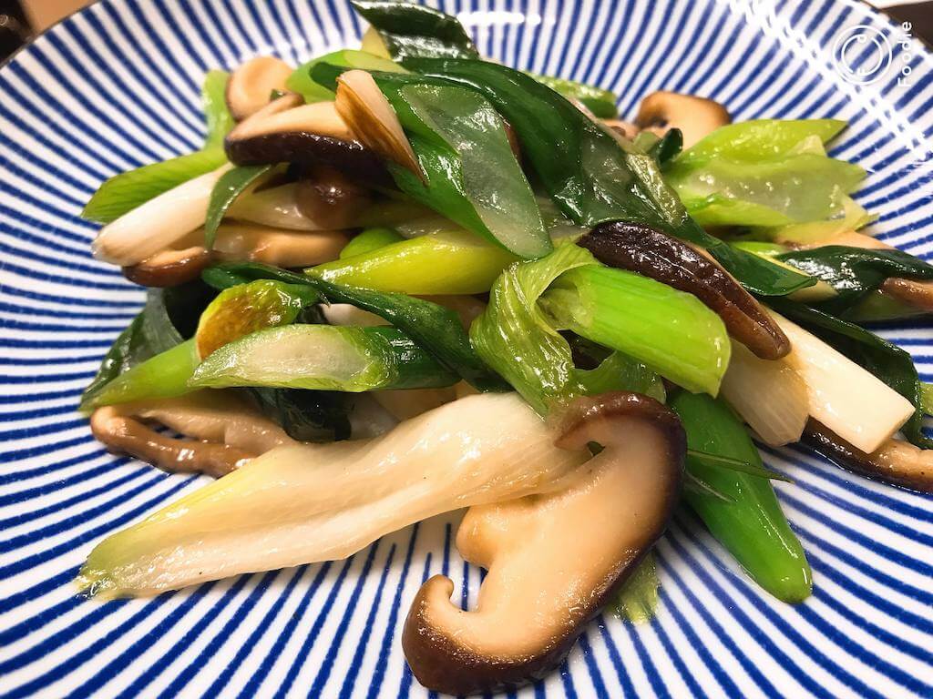 佐伯産しいたけと地元野菜を使った炒め物（さいきりーふ）