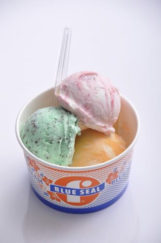 韓国苑別府店のブルーシールアイス（大分県）