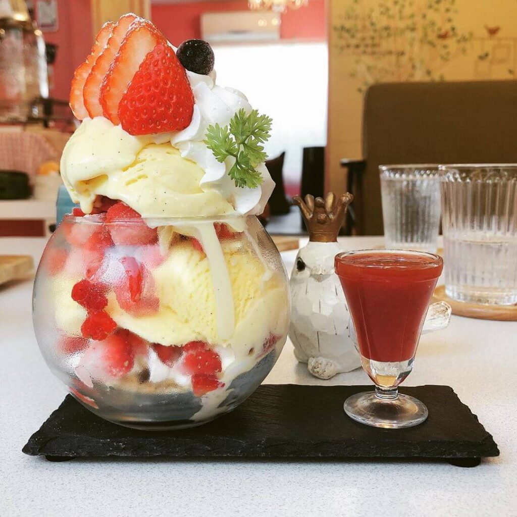 コトリカフェのいちごスイーツ（別府のカフェ）