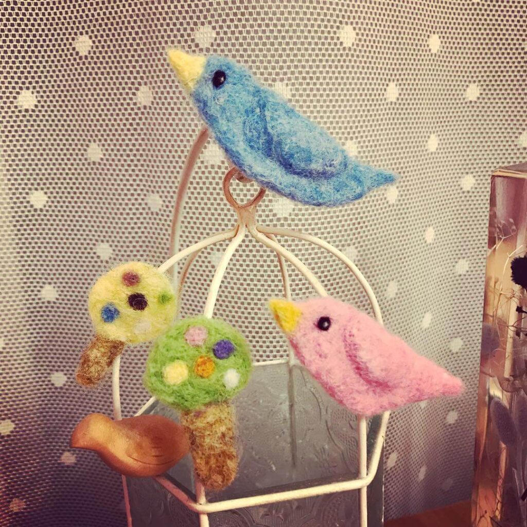 コトリカフェの鳥のかわいいインテリア（別府の隠れ家カフェ）