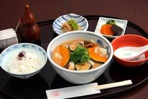 大分県豊後高田市 旬彩 南蔵のだんご汁定食（郷土料理）