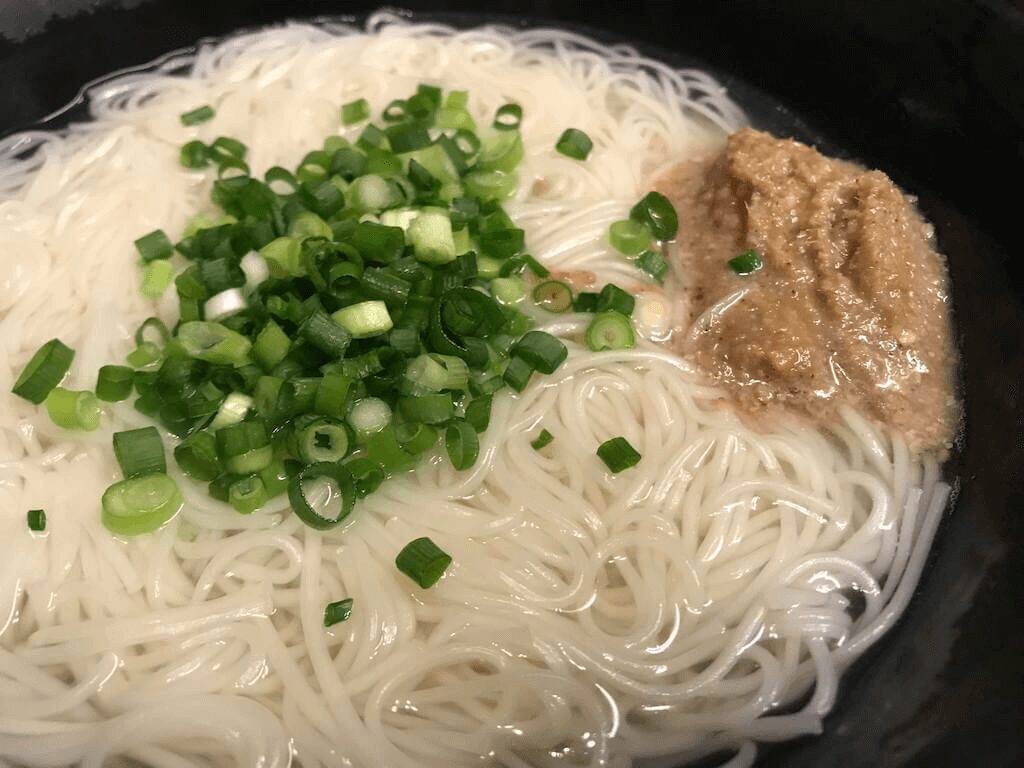 佐伯名物ごまだしを使った「ごまだしそうめん」―カフェ＆ダイニング さいきりーふの人気メニュー