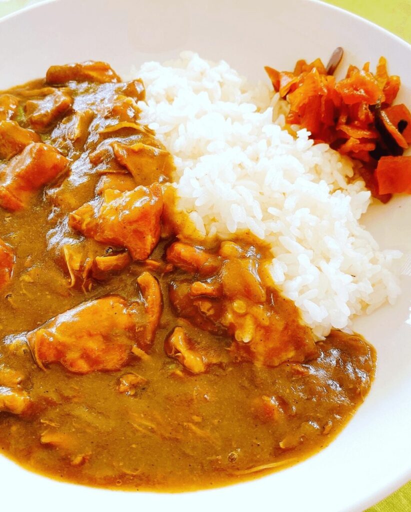 甘口・辛口が選べる、さいきりーふ自慢のチキンカレー（佐伯市）