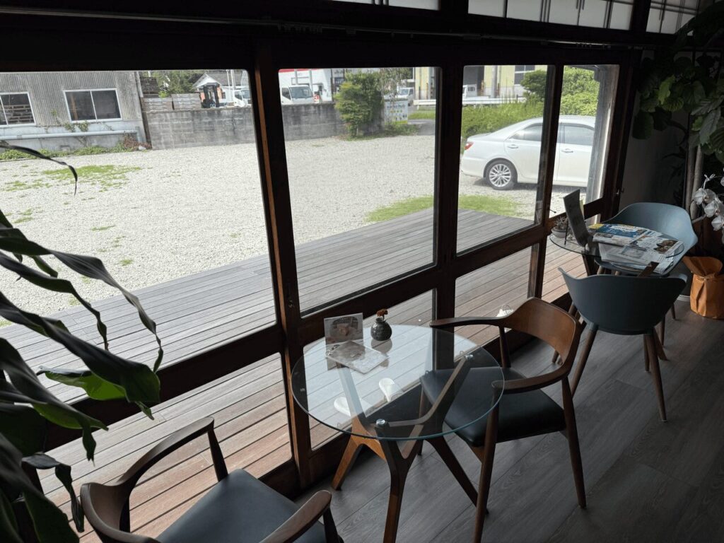 軒先でゆっくりとした時間をお過ごしいただけます｜大分県中津市の隠れ家スポット「sanko hub」