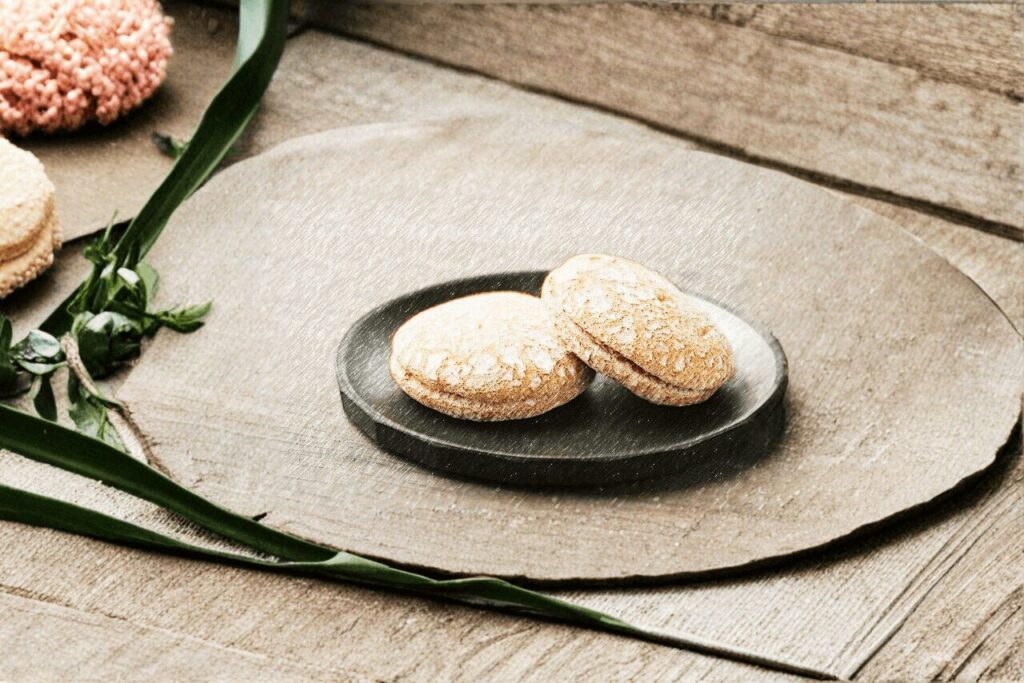 大分銘菓、臼杵市のかぼすブッセのイメージ画像