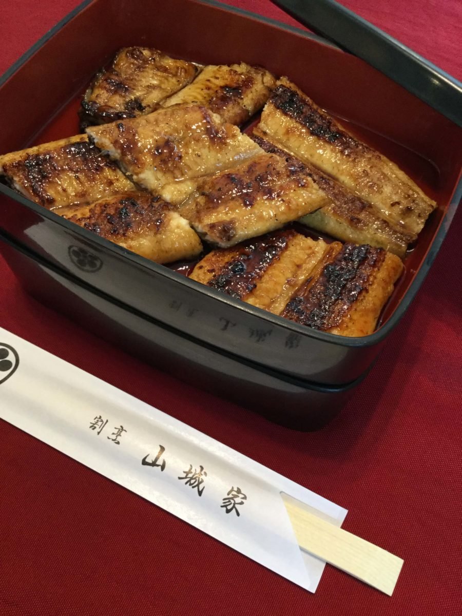 香ばしいうなぎの料理