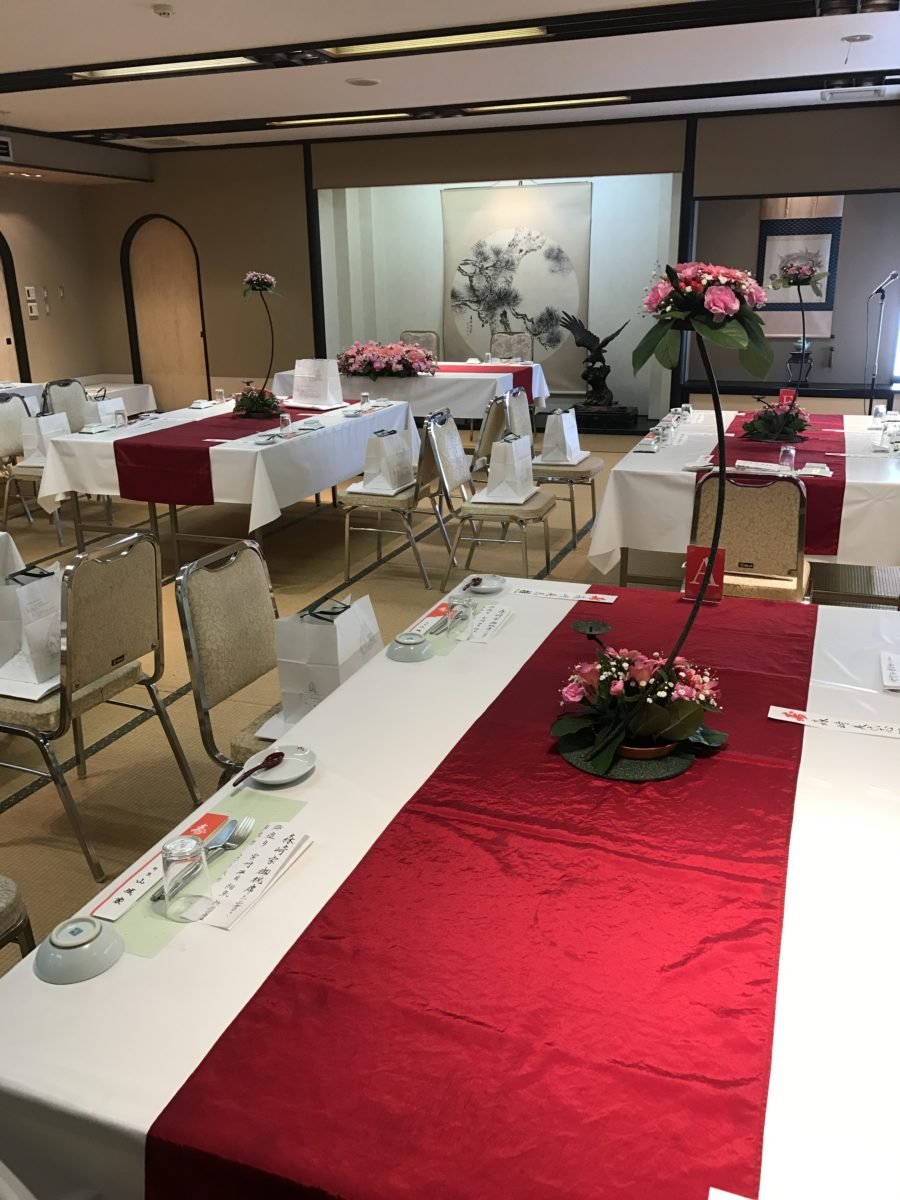 花天井が美しい大広間